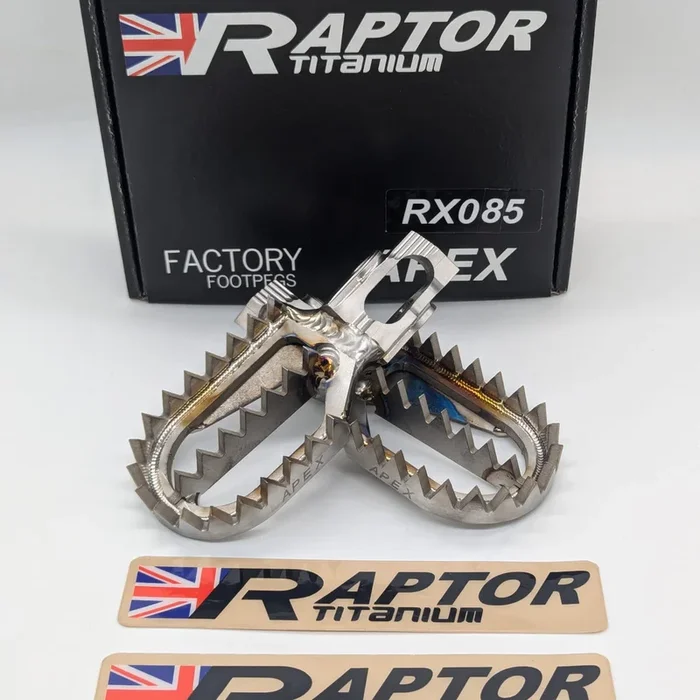 RAPTOR KTM / HUSQUVARNA / GASGAS 85 25-ON APEX TITANIUM FOOTPEGS