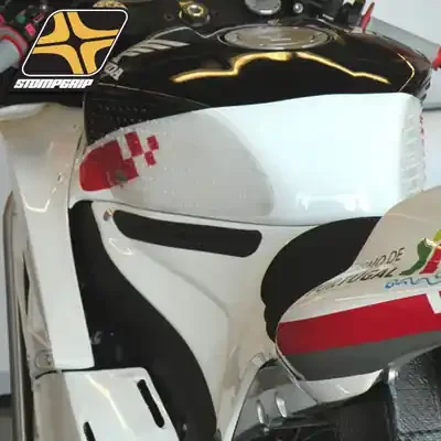 Stompgrip Honda VFR800 02-13 Traction Pad Tank Kit